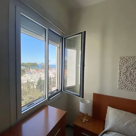 City Bay Apartment *