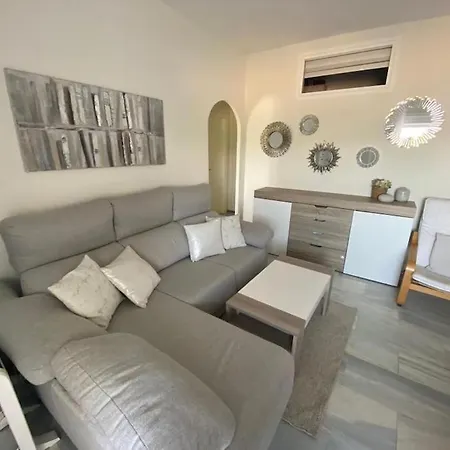 City Bay Apartment
